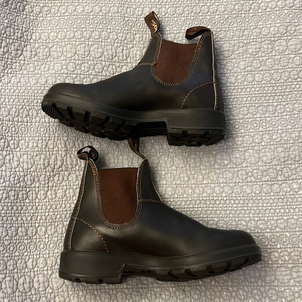 Blundstone #500 boot size 4 1/2 AUS:  7 US